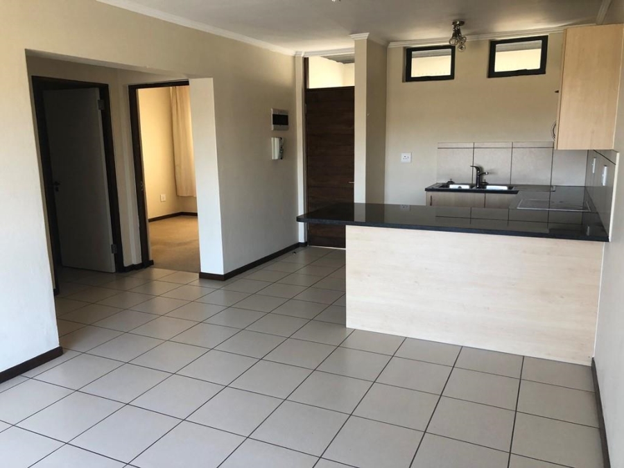 To Let 2 Bedroom Property for Rent in Jackal Creek Golf Estate Gauteng