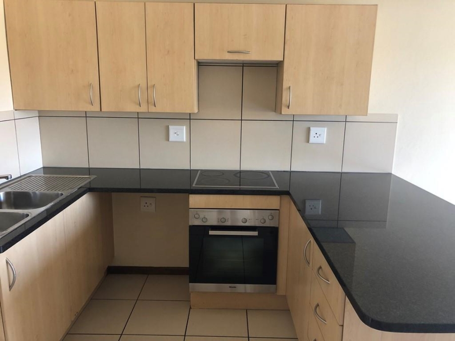 To Let 2 Bedroom Property for Rent in Jackal Creek Golf Estate Gauteng