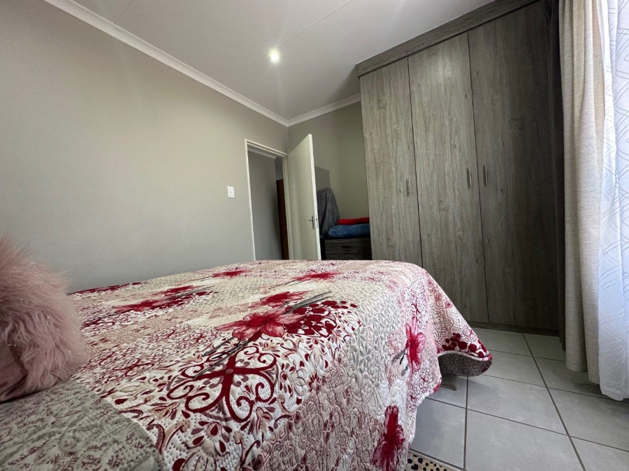 To Let 2 Bedroom Property for Rent in Dawn Park Gauteng