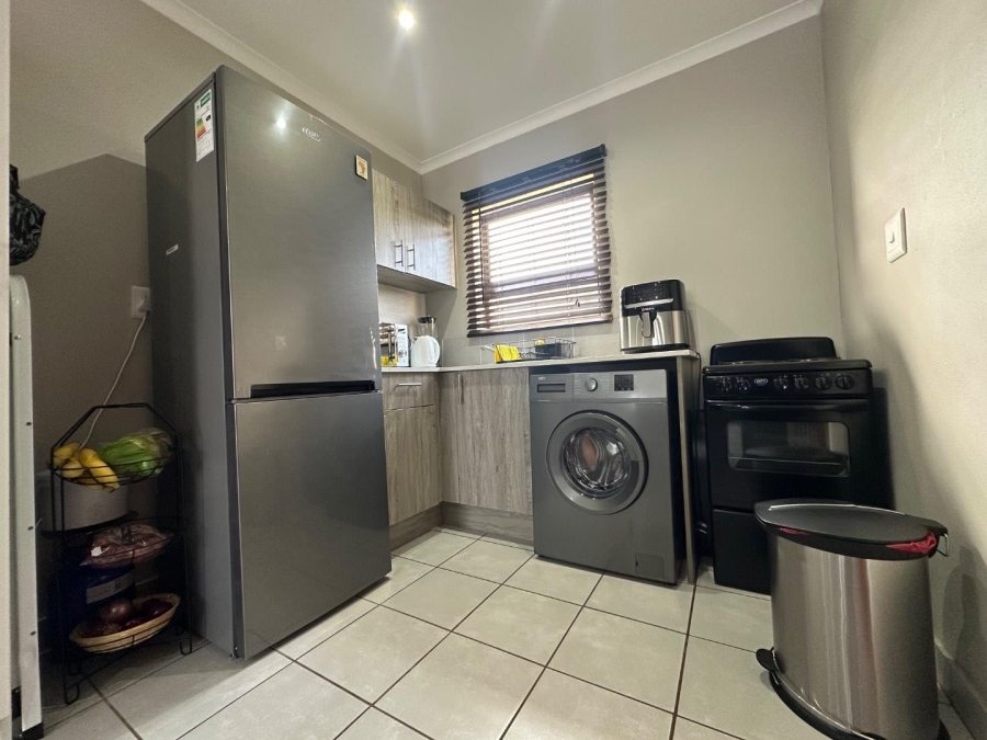 2 Bedroom Property for Sale in Dawn Park Gauteng
