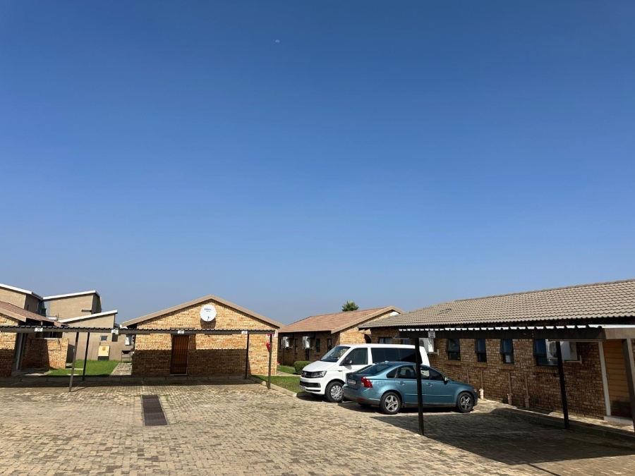 2 Bedroom Property for Sale in Dawn Park Gauteng