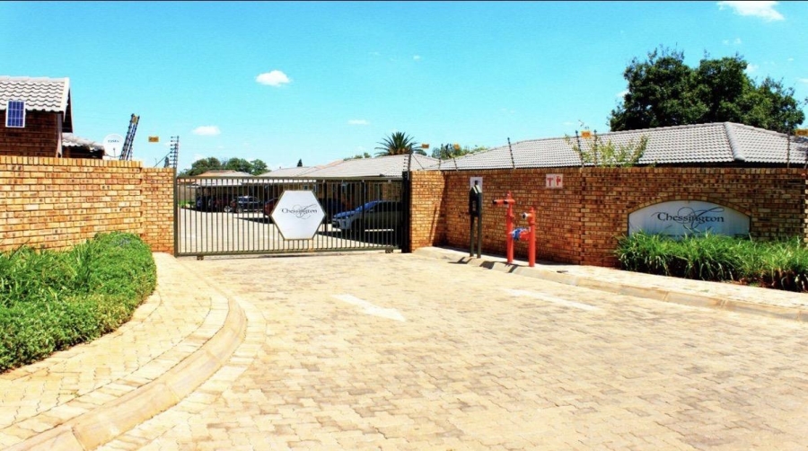 2 Bedroom Property for Sale in Dawn Park Gauteng