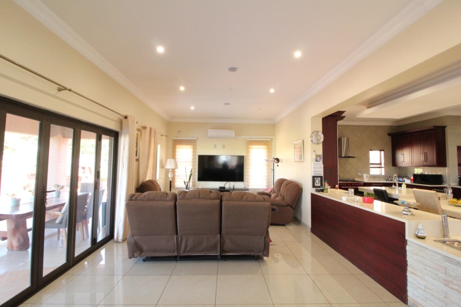 4 Bedroom Property for Sale in Blue Valley Golf Estate Gauteng