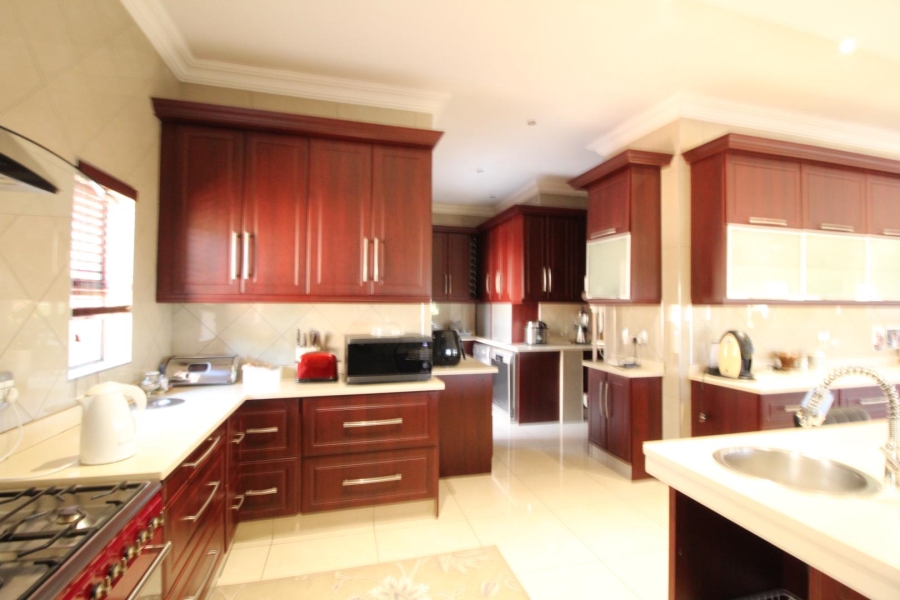 4 Bedroom Property for Sale in Blue Valley Golf Estate Gauteng