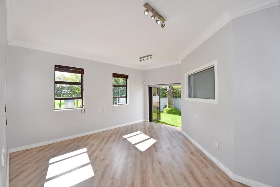 4 Bedroom Property for Sale in Blue Valley Golf Estate Gauteng