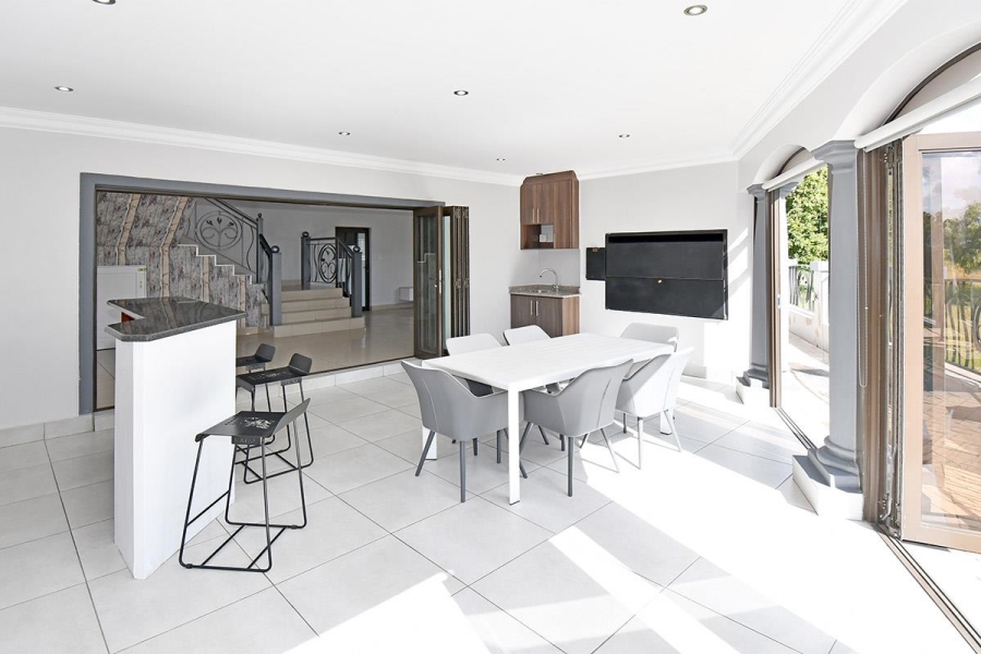 4 Bedroom Property for Sale in Blue Valley Golf Estate Gauteng