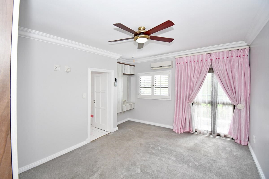 4 Bedroom Property for Sale in Blue Valley Golf Estate Gauteng