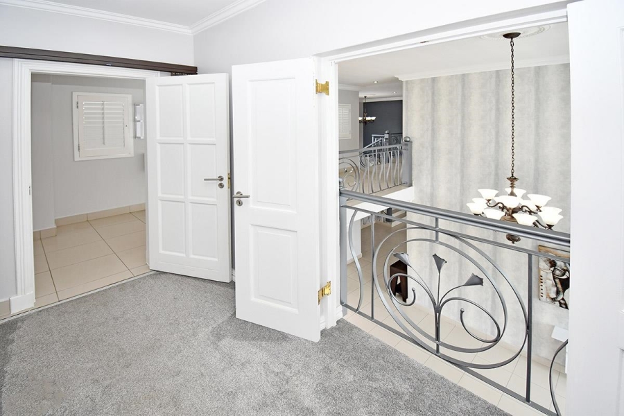 4 Bedroom Property for Sale in Blue Valley Golf Estate Gauteng