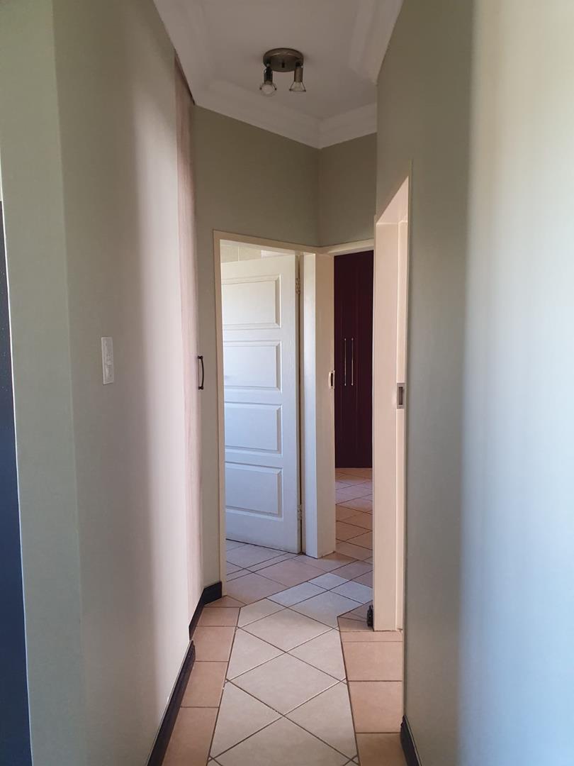 To Let 2 Bedroom Property for Rent in Equestria Gauteng