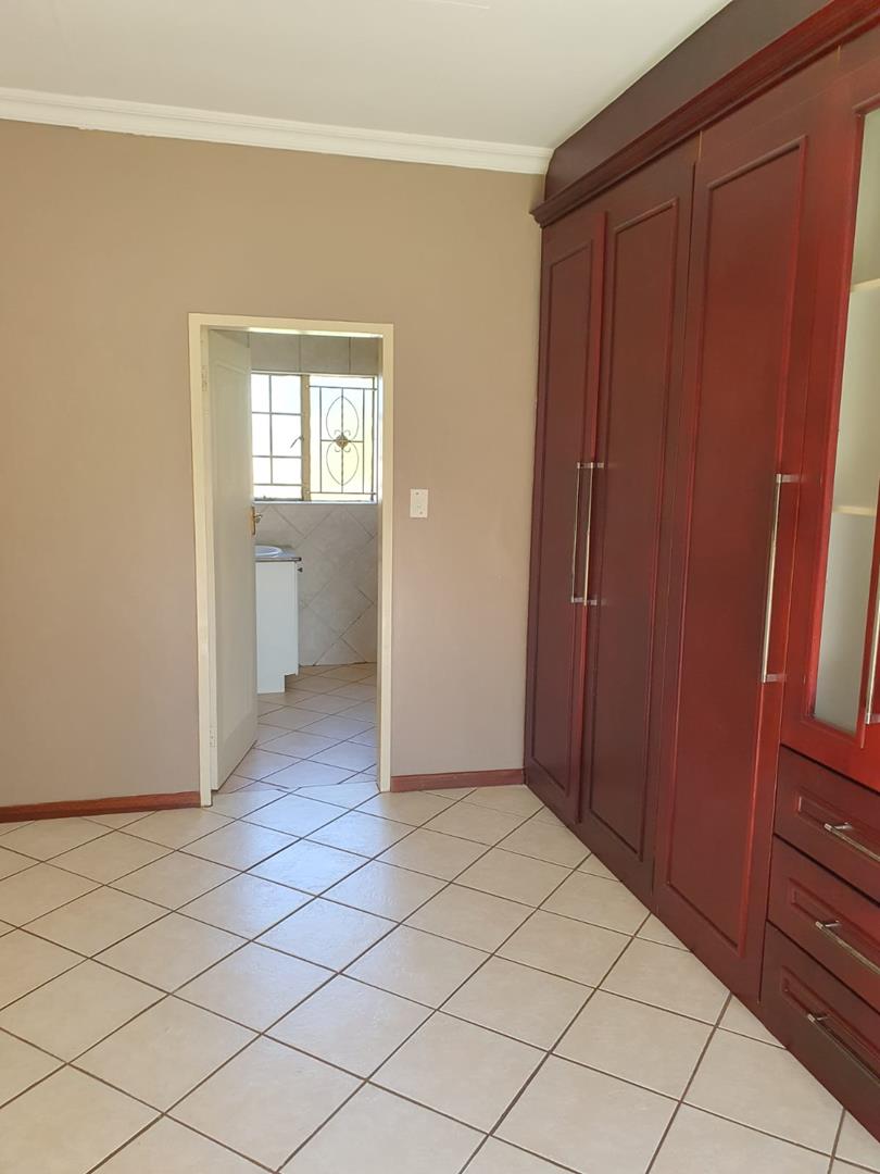 To Let 2 Bedroom Property for Rent in Equestria Gauteng