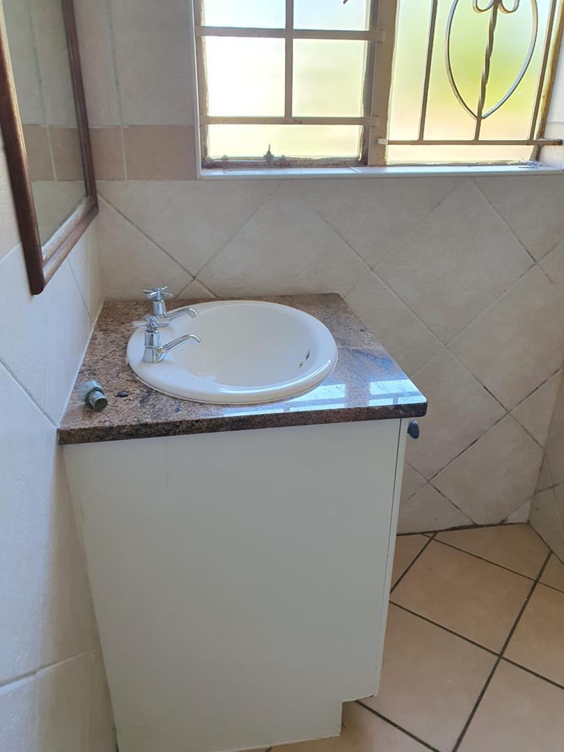 To Let 2 Bedroom Property for Rent in Equestria Gauteng