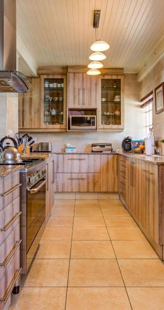 4 Bedroom Property for Sale in Van Riebeeck Park Gauteng