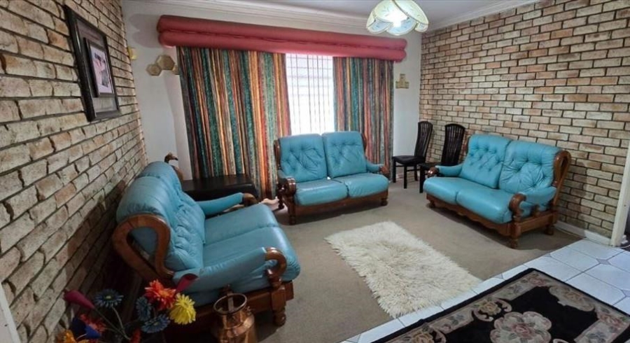 3 Bedroom Property for Sale in Edleen Gauteng