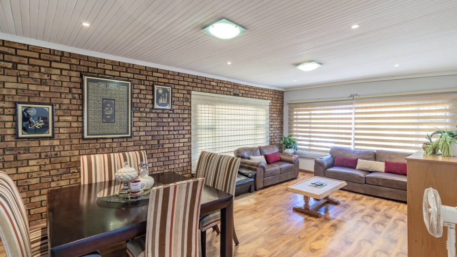 4 Bedroom Property for Sale in The Hill Gauteng