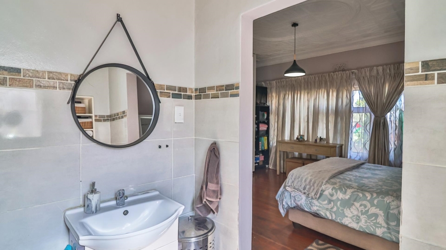 4 Bedroom Property for Sale in The Hill Gauteng