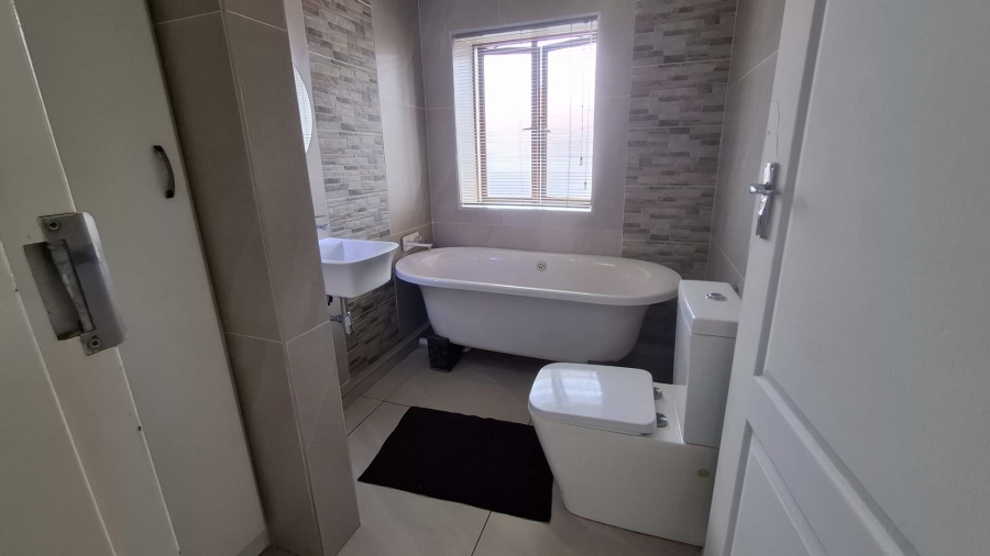 2 Bedroom Property for Sale in Meyersdal Gauteng