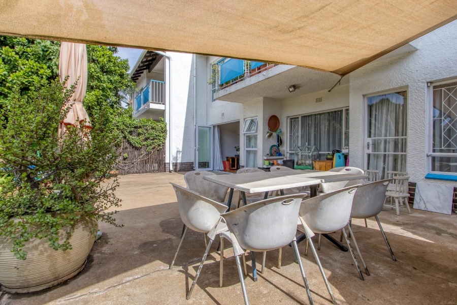 To Let 3 Bedroom Property for Rent in Linden Gauteng