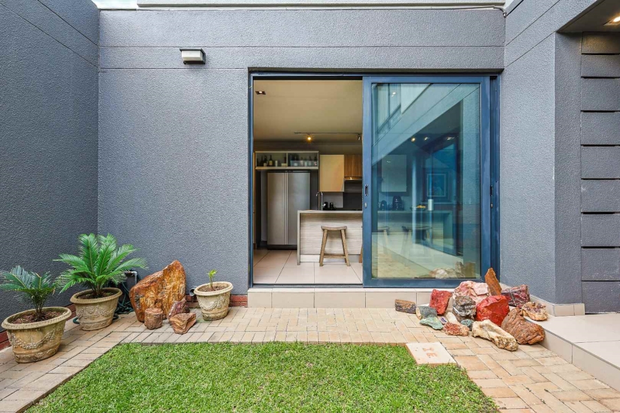 4 Bedroom Property for Sale in Waterkloof Ridge Gauteng