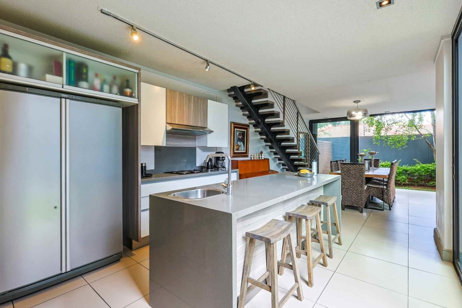 4 Bedroom Property for Sale in Waterkloof Ridge Gauteng