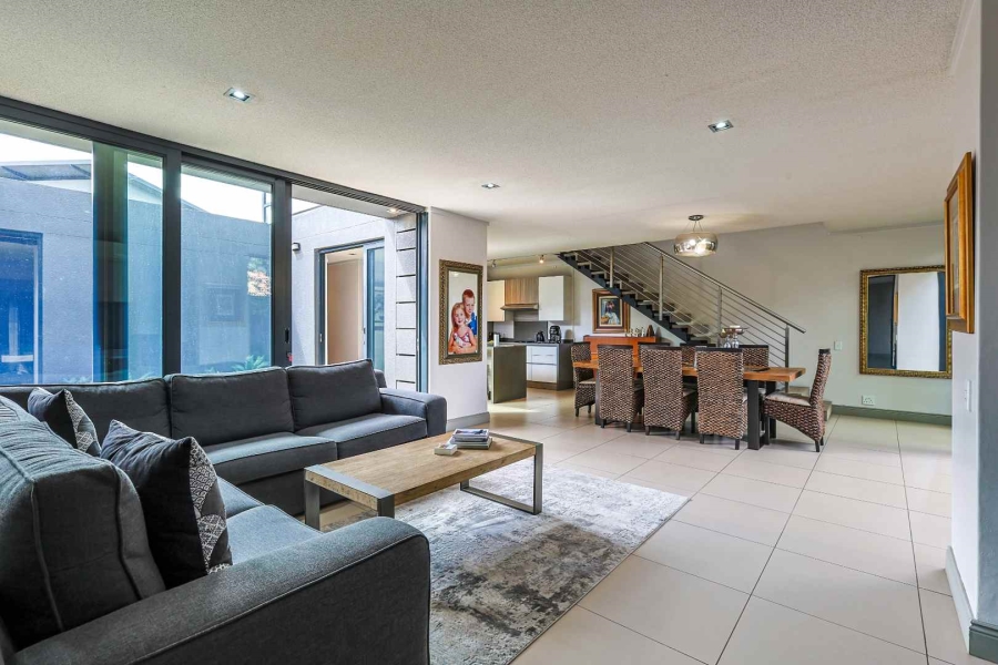 4 Bedroom Property for Sale in Waterkloof Ridge Gauteng