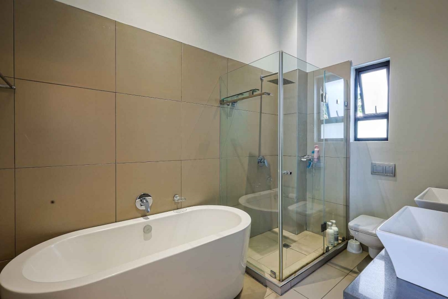 4 Bedroom Property for Sale in Waterkloof Ridge Gauteng