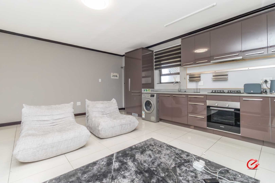 1 Bedroom Property for Sale in Fourways Gauteng