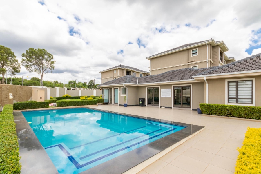 1 Bedroom Property for Sale in Fourways Gauteng