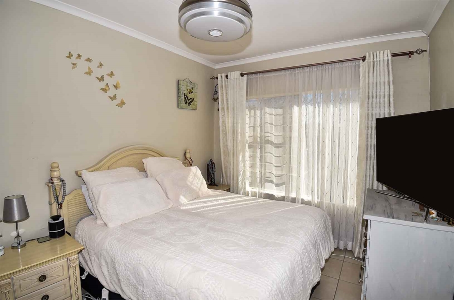 3 Bedroom Property for Sale in Fourways Gardens Gauteng
