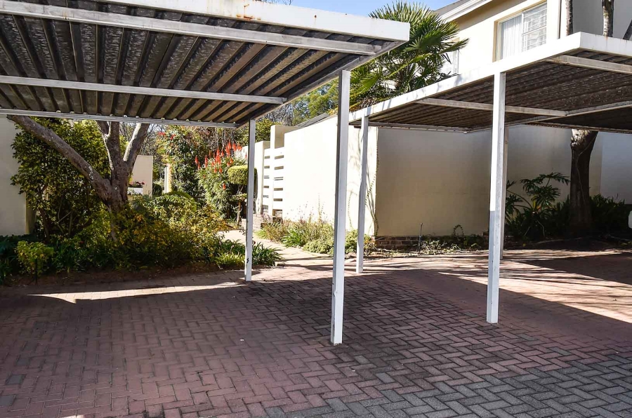 3 Bedroom Property for Sale in Fourways Gardens Gauteng
