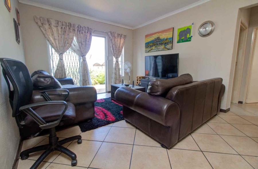 2 Bedroom Property for Sale in Wilgeheuwel Gauteng