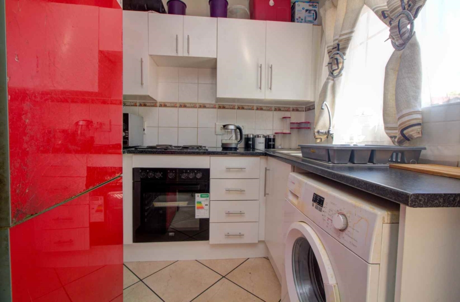 2 Bedroom Property for Sale in Wilgeheuwel Gauteng