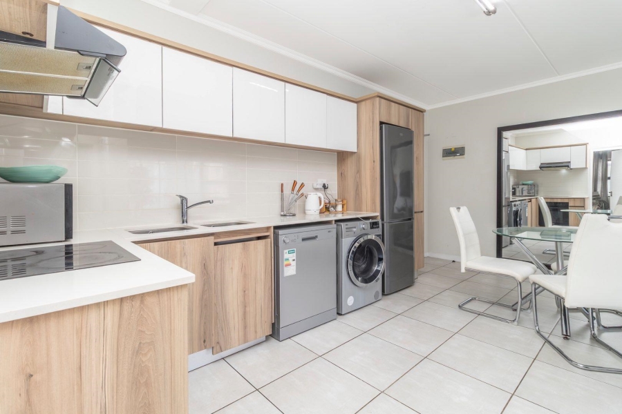 2 Bedroom Property for Sale in Midrand Gauteng