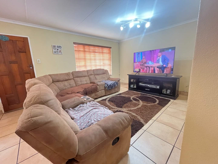 3 Bedroom Property for Sale in Helderkruin Gauteng