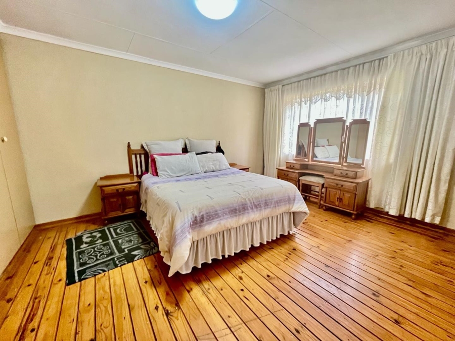 3 Bedroom Property for Sale in Helderkruin Gauteng
