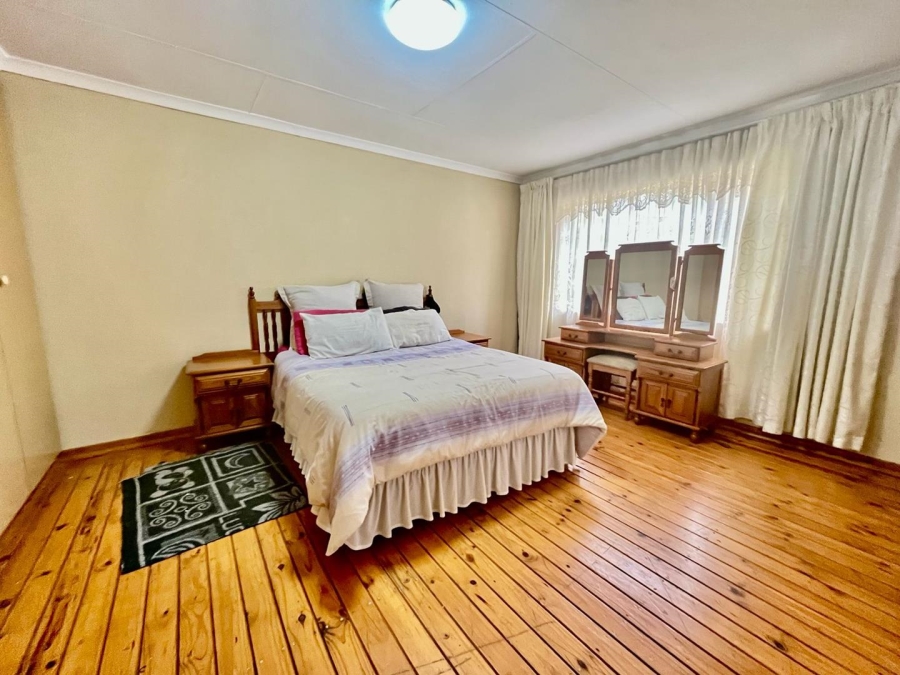 3 Bedroom Property for Sale in Helderkruin Gauteng