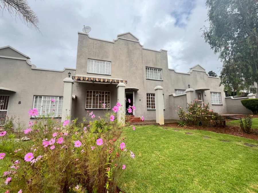 3 Bedroom Property for Sale in Helderkruin Gauteng