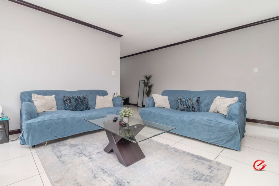 1 Bedroom Property for Sale in Fourways Gauteng