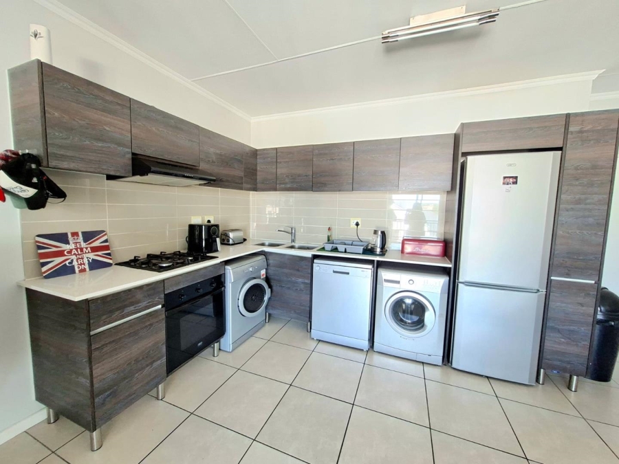 To Let 1 Bedroom Property for Rent in Petervale Gauteng