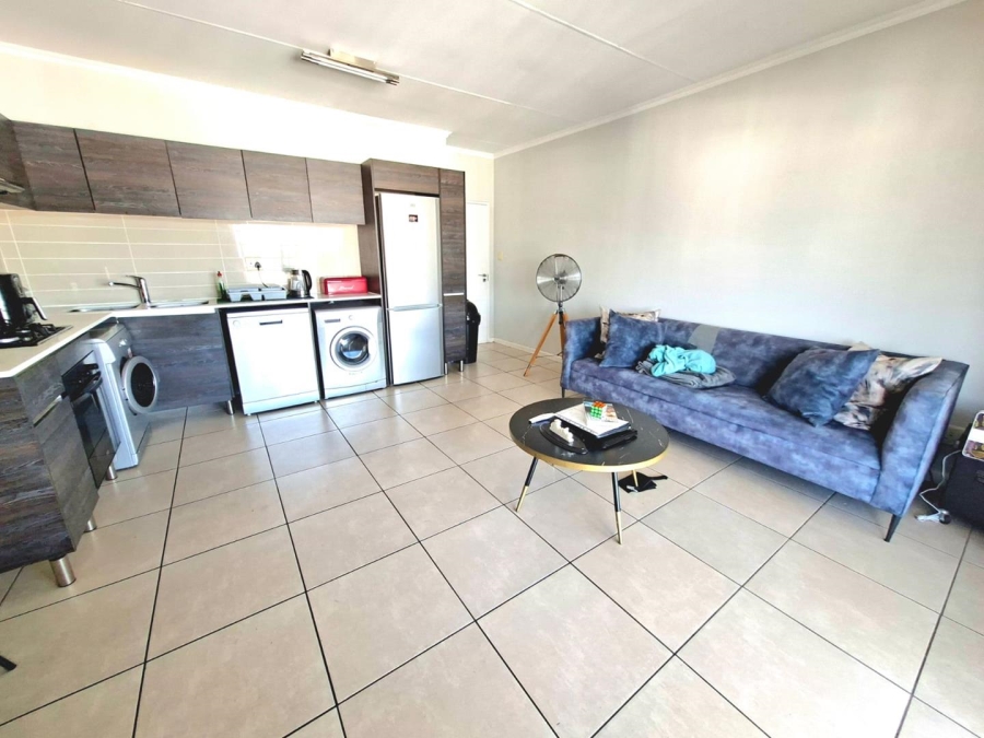 To Let 1 Bedroom Property for Rent in Petervale Gauteng