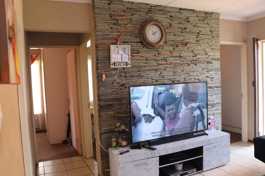 3 Bedroom Property for Sale in Protea Glen Gauteng