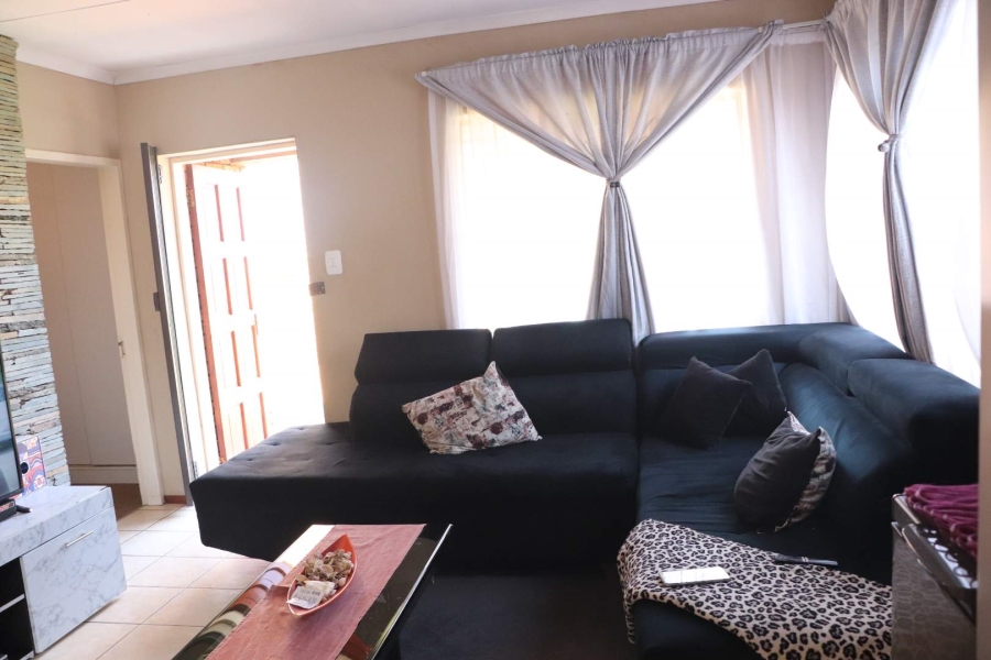 3 Bedroom Property for Sale in Protea Glen Gauteng
