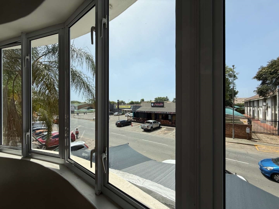 To Let commercial Property for Rent in Edenburg Gauteng