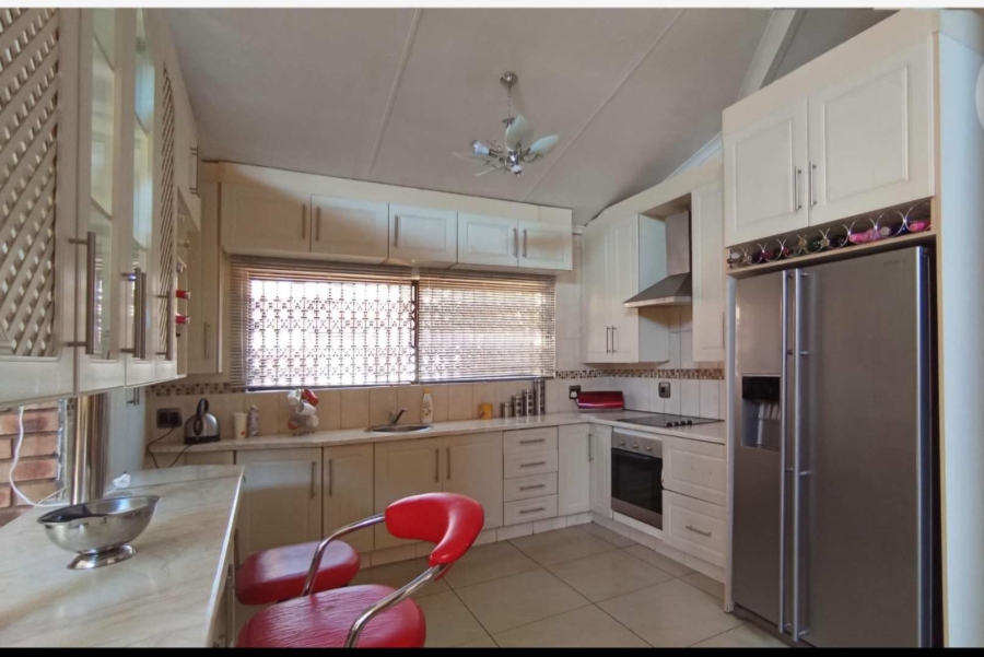 4 Bedroom Property for Sale in The Orchards Gauteng