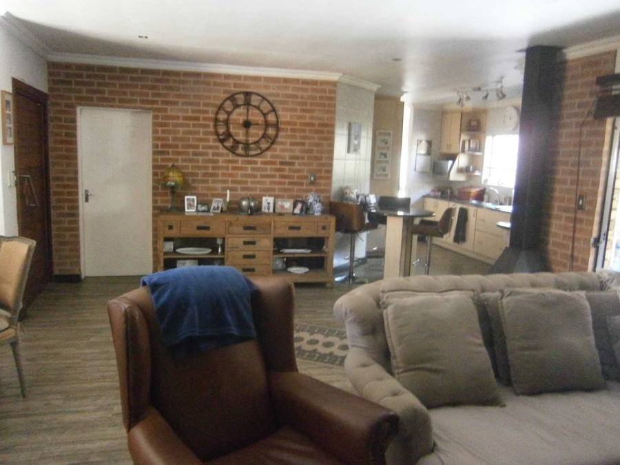 2 Bedroom Property for Sale in New Redruth Gauteng