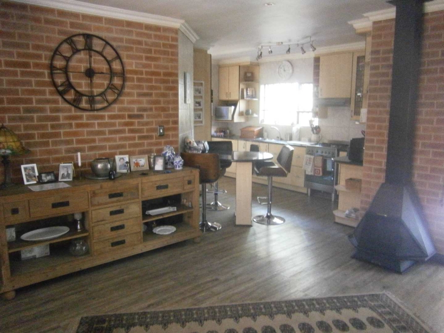 2 Bedroom Property for Sale in New Redruth Gauteng