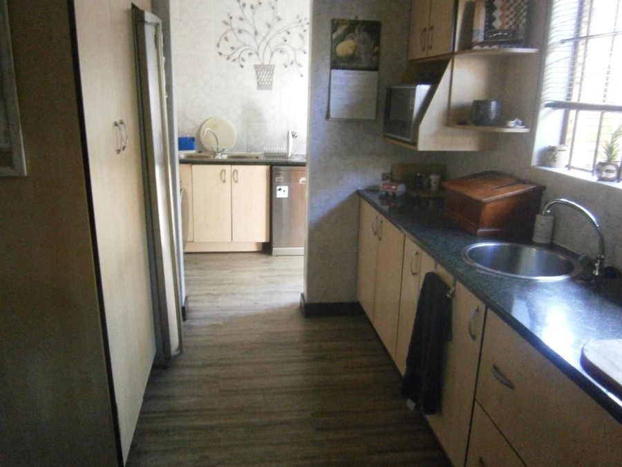 2 Bedroom Property for Sale in New Redruth Gauteng