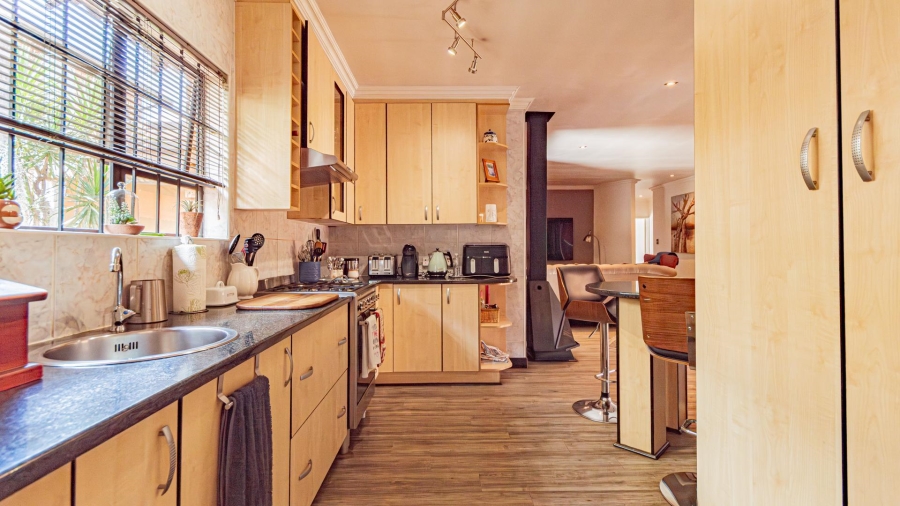2 Bedroom Property for Sale in New Redruth Gauteng