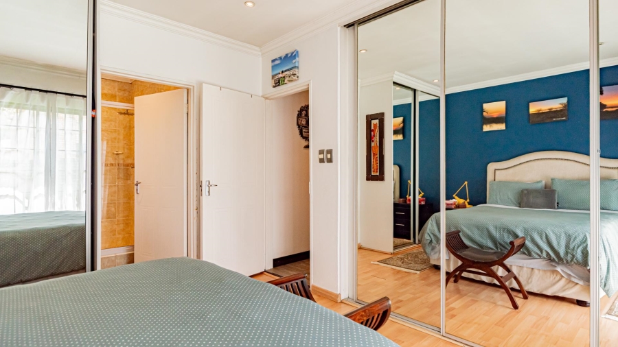2 Bedroom Property for Sale in New Redruth Gauteng