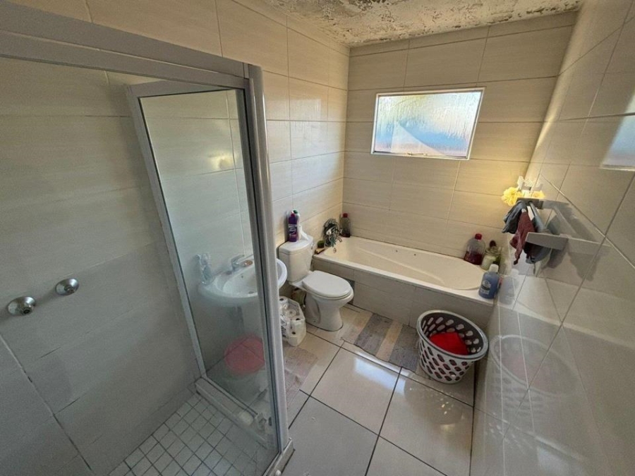 3 Bedroom Property for Sale in Florentia Gauteng