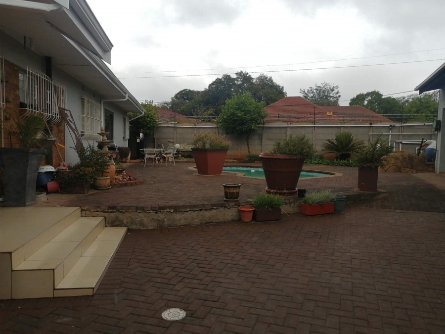 4 Bedroom Property for Sale in Parkdene Gauteng